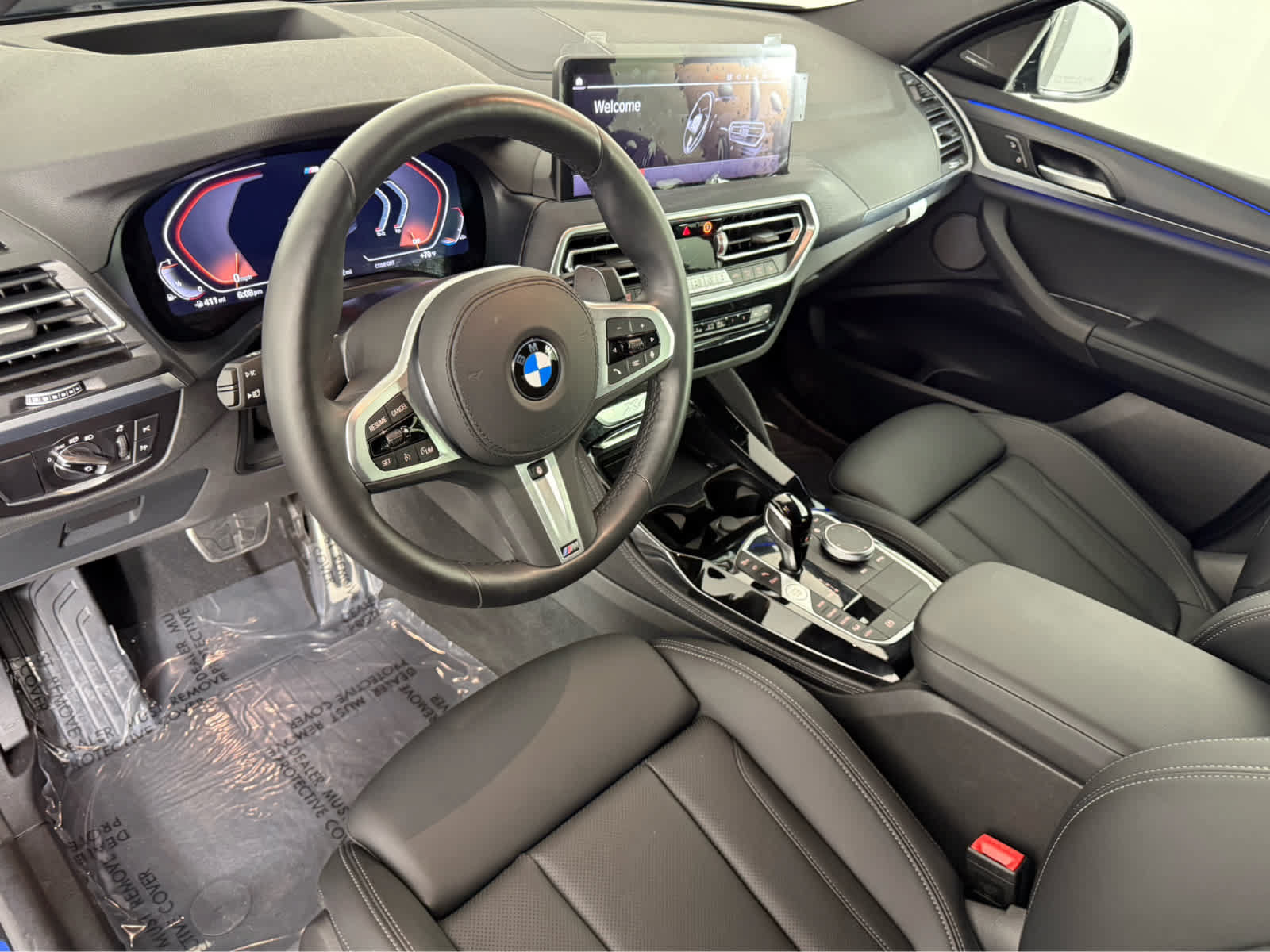 Certified 2025 BMW X4 xDrive30i w/ Premium Package AWD/4WD image 10