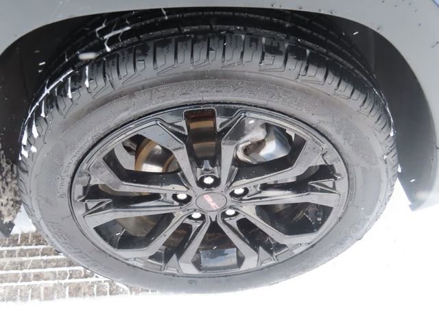 Used 2022 GMC Terrain SLE w/ Driver Convenience Package image 13