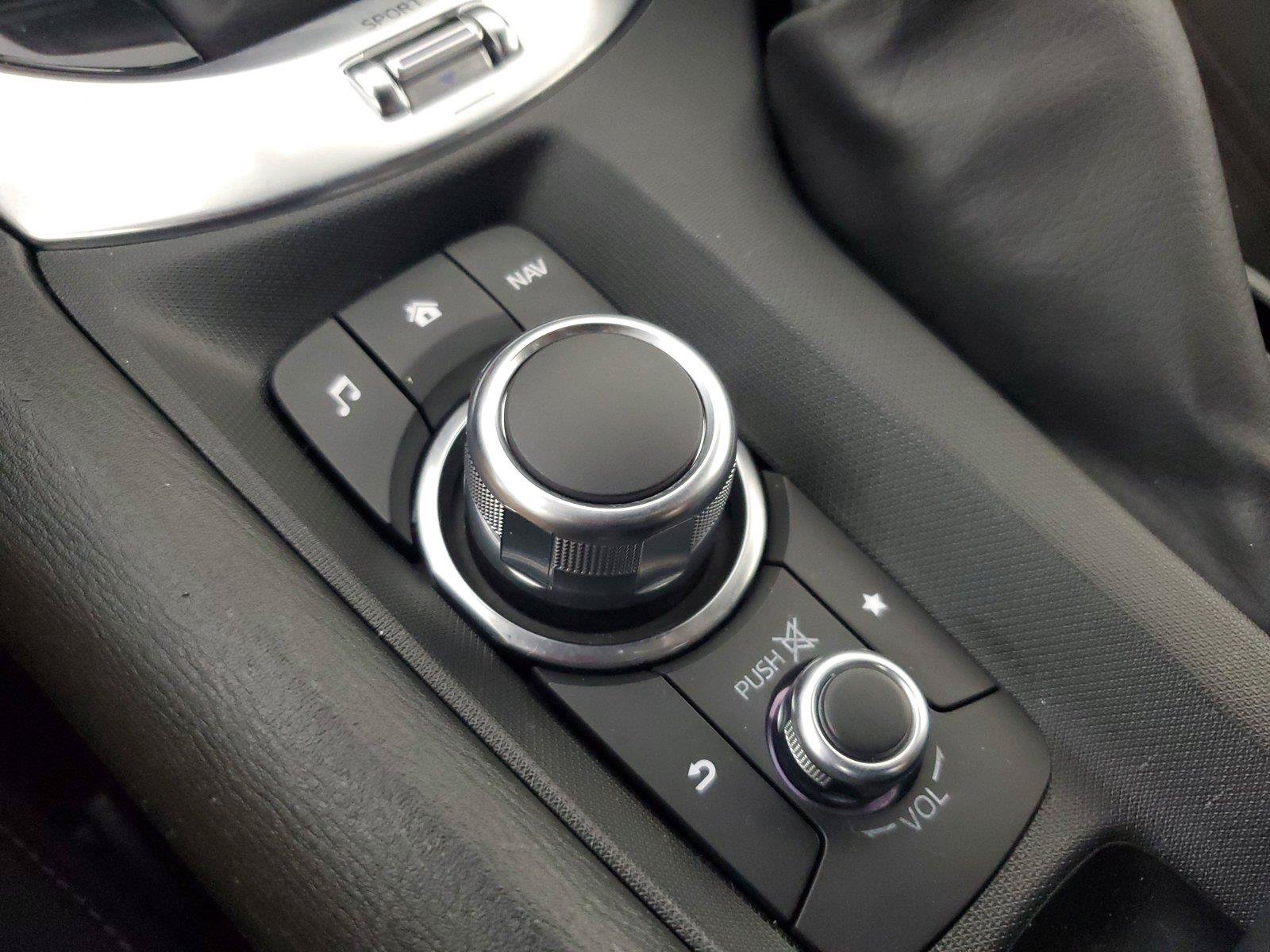 Used 2019 MAZDA MX-5 Miata Club RWD image 29