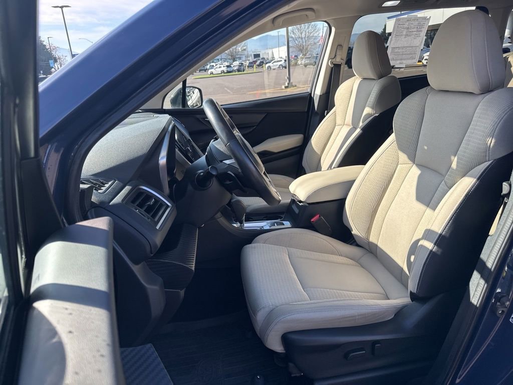 Used 2023 Subaru Ascent Premium w/ Convenience Package image 10