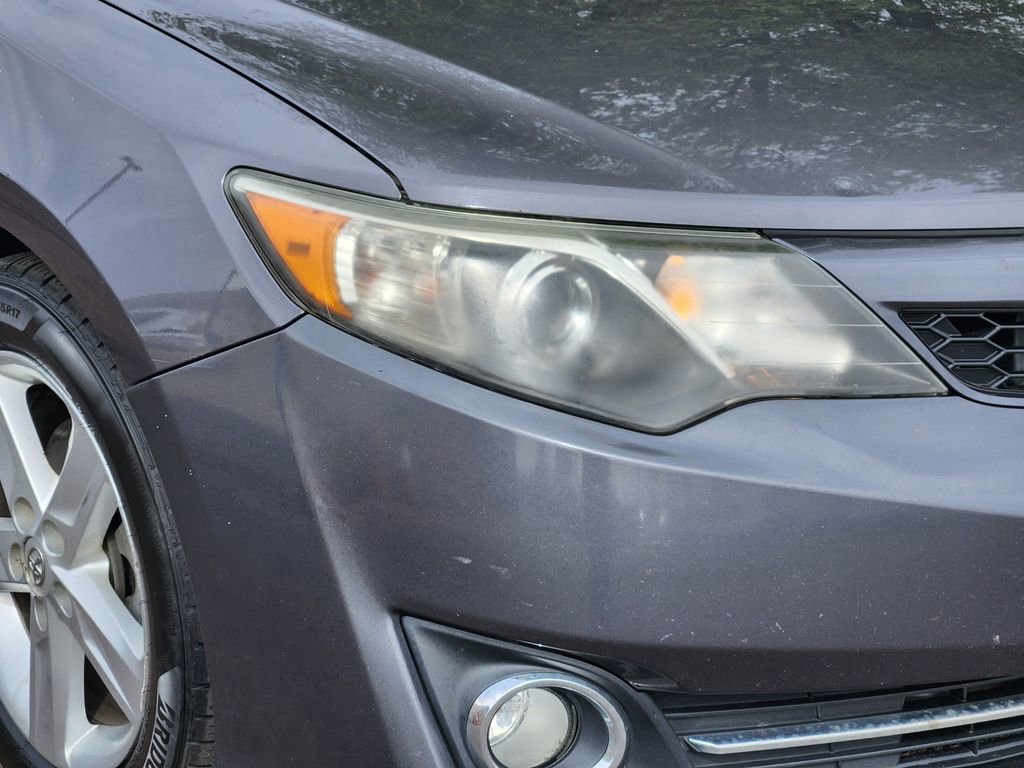 Used 2014 Toyota Camry SE FWD image 28