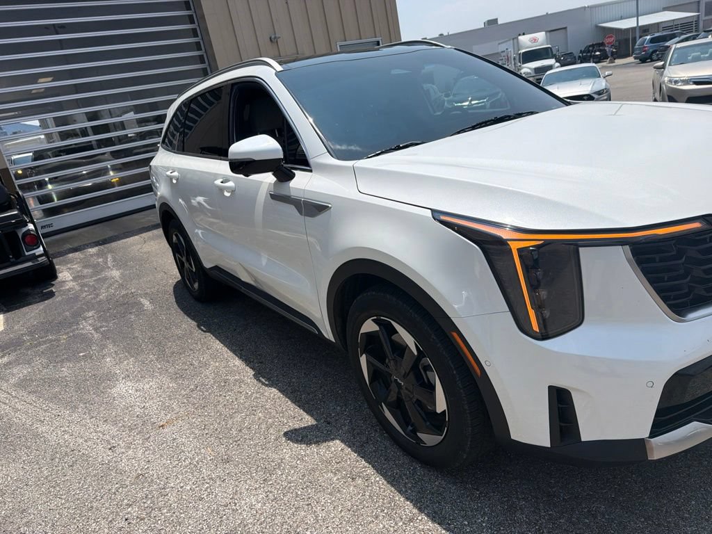 Used 2025 Kia Sorento SX Prestige AWD/4WD image 6