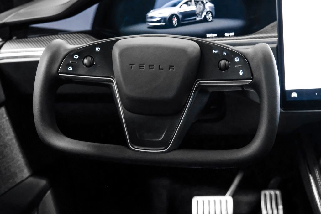 Used 2023 Tesla Model X Plaid image 18