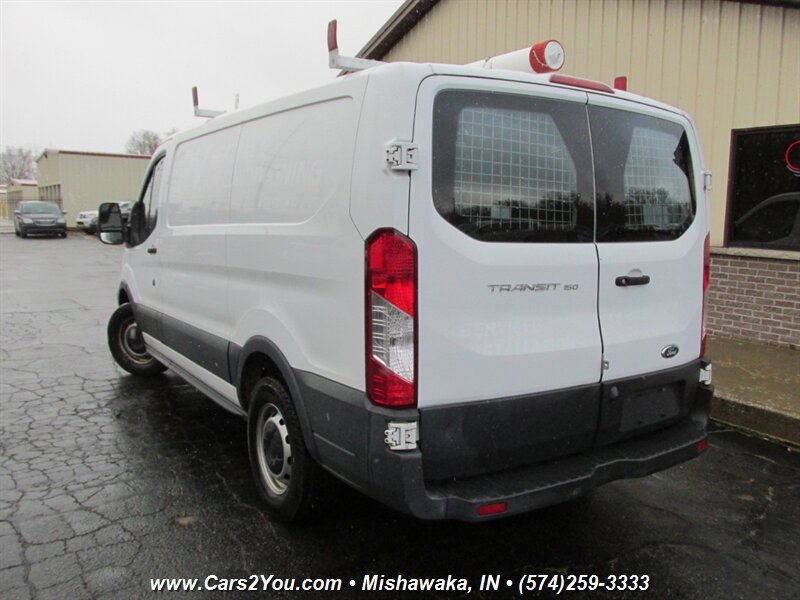 Used 2018 Ford Transit 150 130 Low Roof RWD image 4