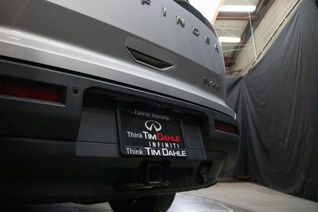 Used 2023 Nissan Pathfinder SV w/ SV Premium Package image 13