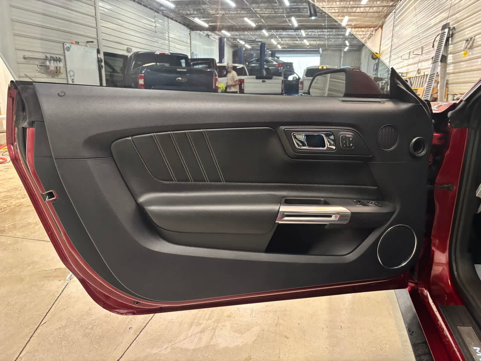 Used 2015 Ford Mustang GT Premium w/ Equipment Group 401A image 7