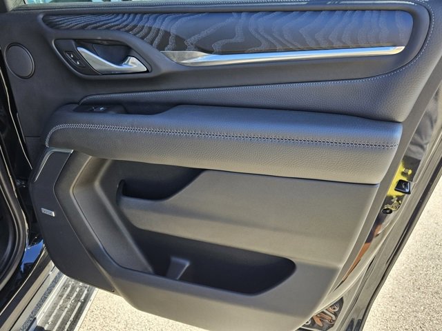 Used 2022 GMC Yukon XL Denali w/ Denali Ultimate Package image 31