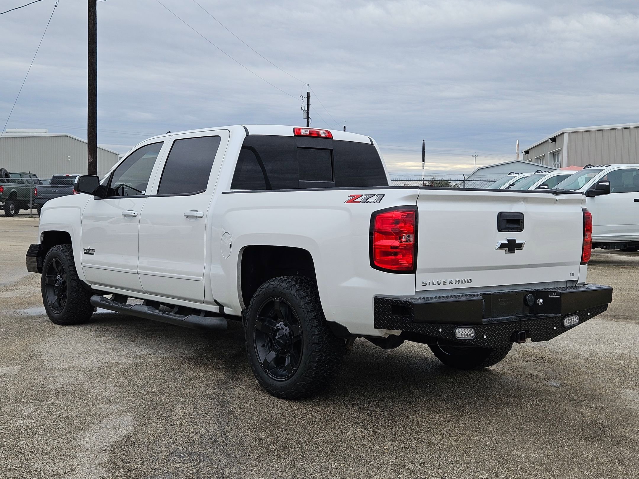 Used 2018 Chevrolet Silverado 1500 LT w/ Texas Edition image 5