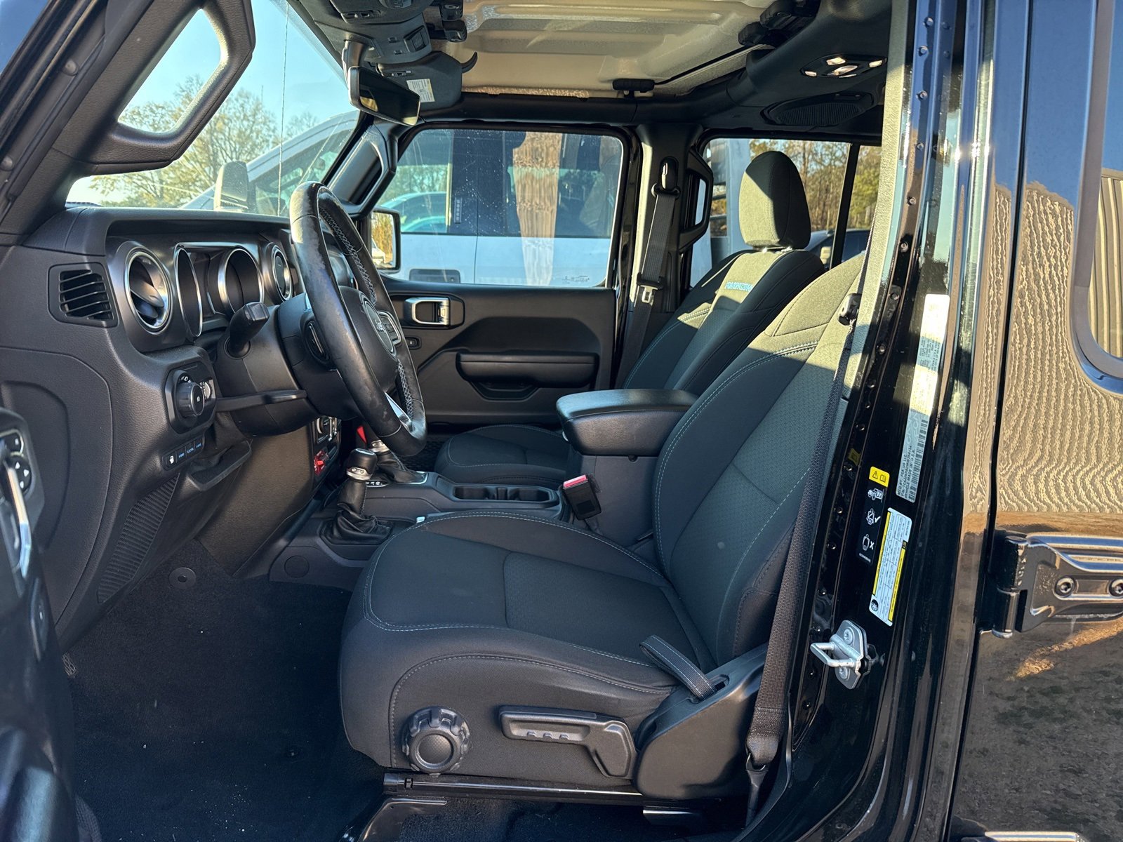 Used 2021 Jeep Wrangler Unlimited Rubicon 4xe w/ Dual Top Group image 7