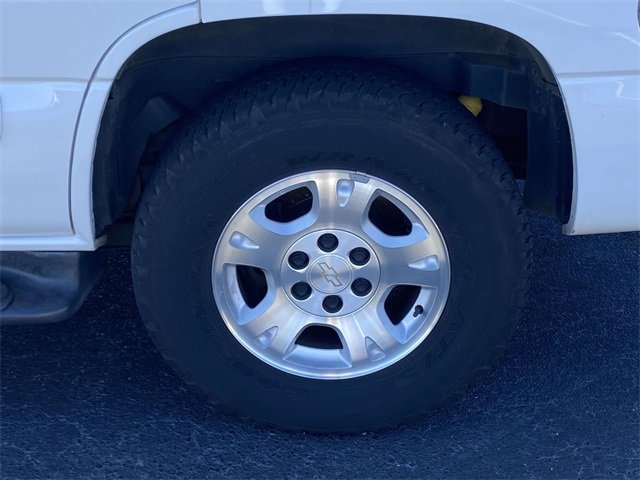 Used 2002 Chevrolet Tahoe LT image 10