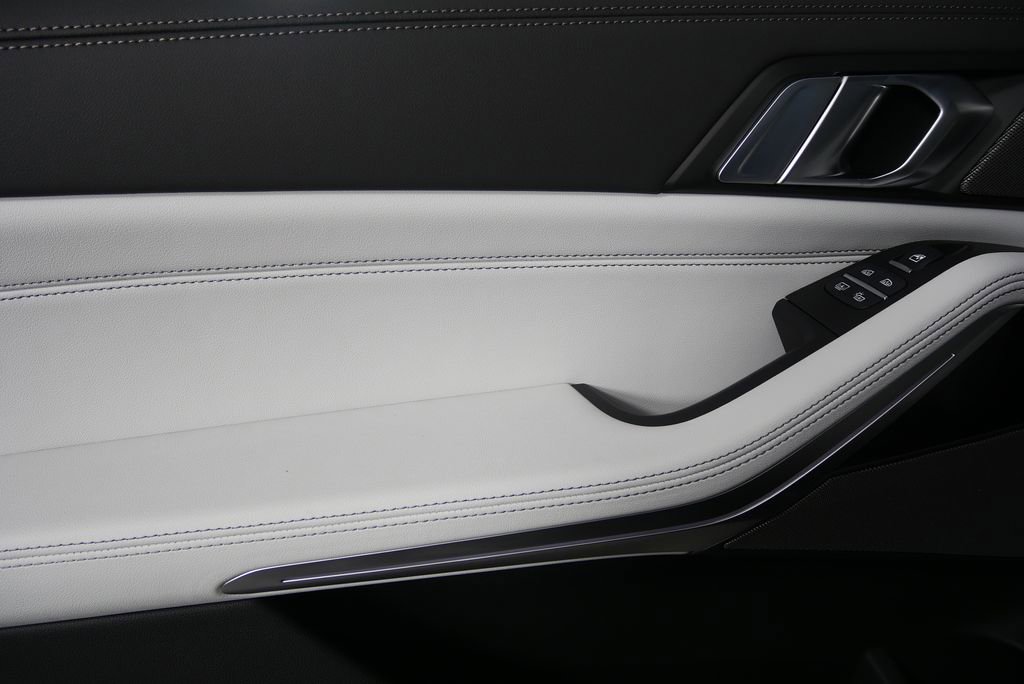 Certified 2026 BMW X7 xDrive40i image 13