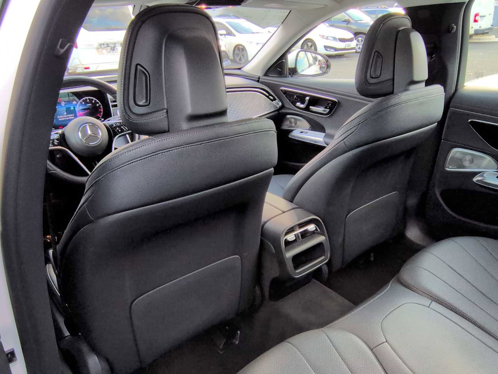 Used 2024 Mercedes-Benz E 350 4MATIC Sedan image 18