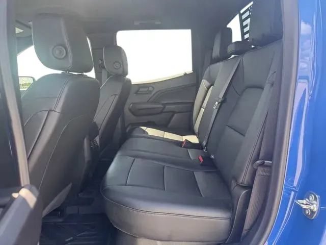 Used 2025 Chevrolet Colorado Trail Boss AWD/4WD image 17