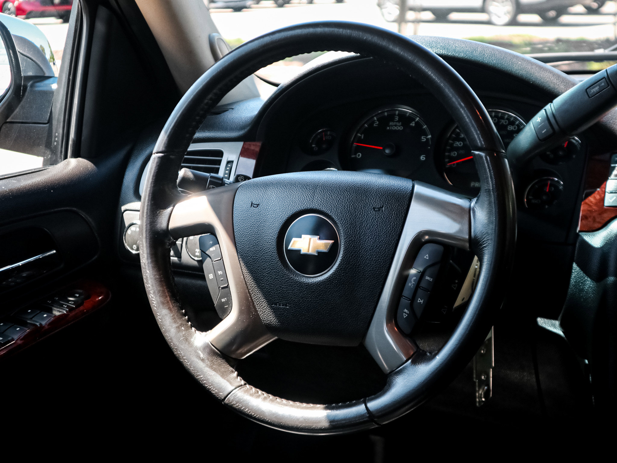Used 2011 Chevrolet Avalanche LT w/ Regional Value Package AWD/4WD image 18