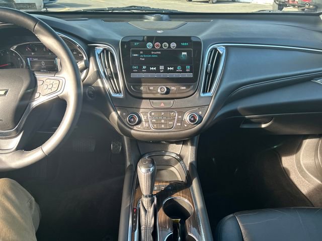 Used 2018 Chevrolet Malibu Premier w/ Driver Confidence Package image 18