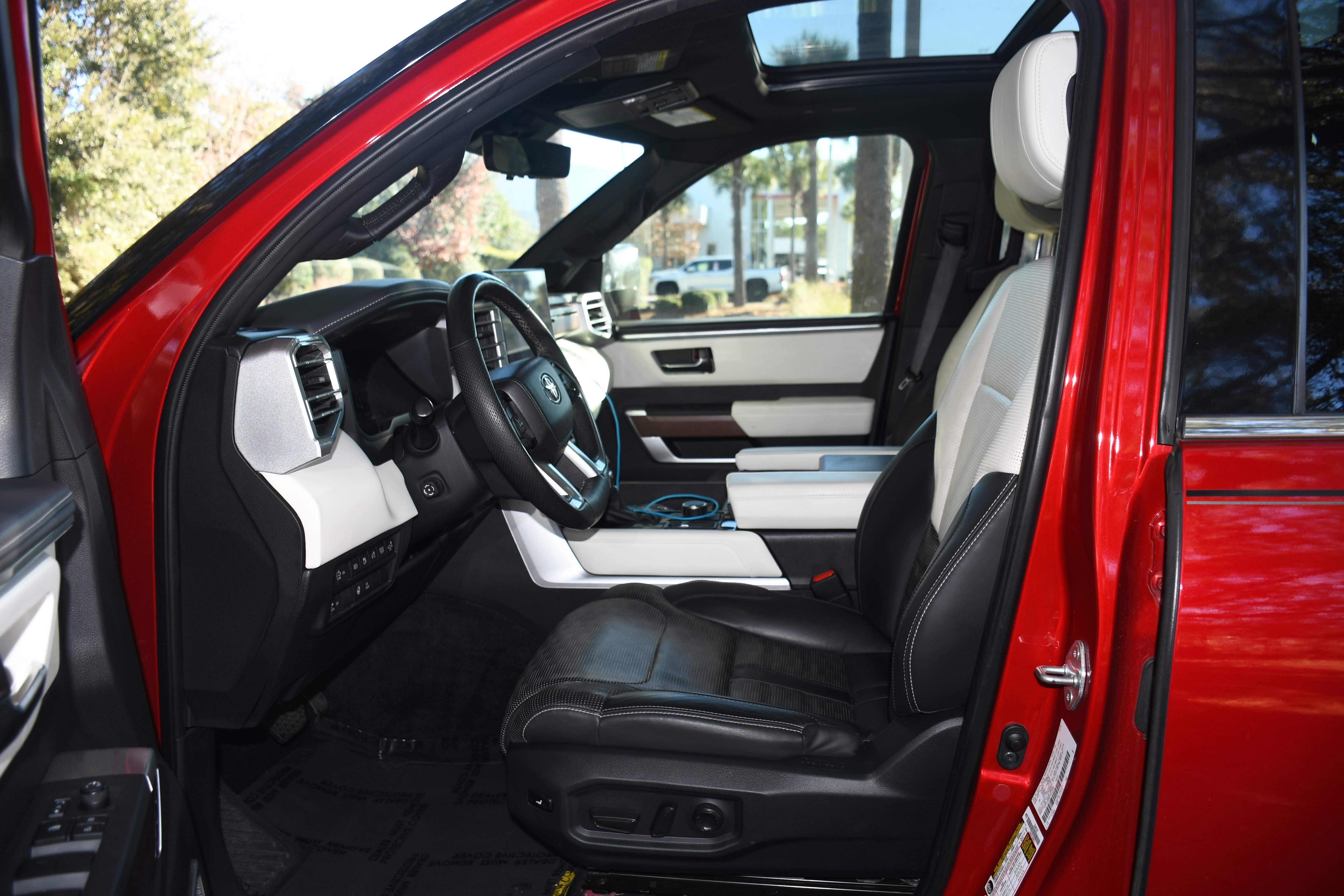 Used 2023 Toyota Tundra Capstone image 8