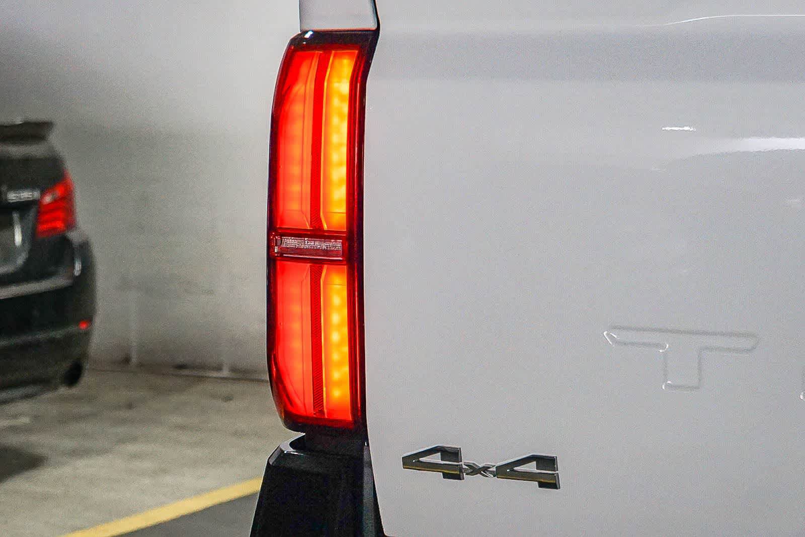 Certified 2024 Toyota Tacoma SR5 AWD/4WD image 12