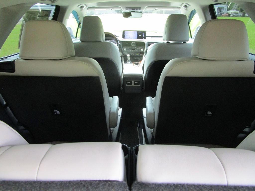 Used 2020 Lexus RX 350L FWD w/ Premium Package image 16