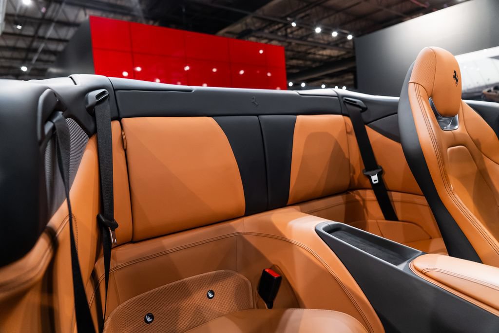 Certified 2020 Ferrari Portofino RWD image 50