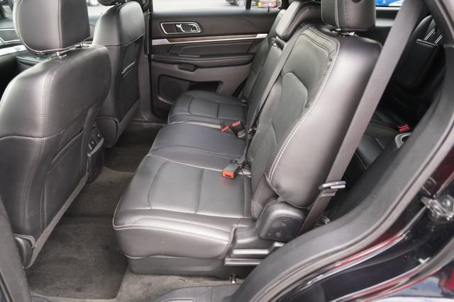 Used 2017 Ford Explorer Limited image 12