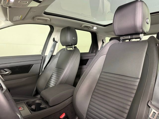 Used 2025 Land Rover Discovery Sport S image 15