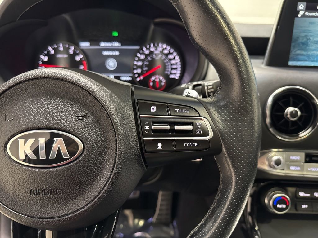 Used 2021 Kia Stinger GT2 image 27
