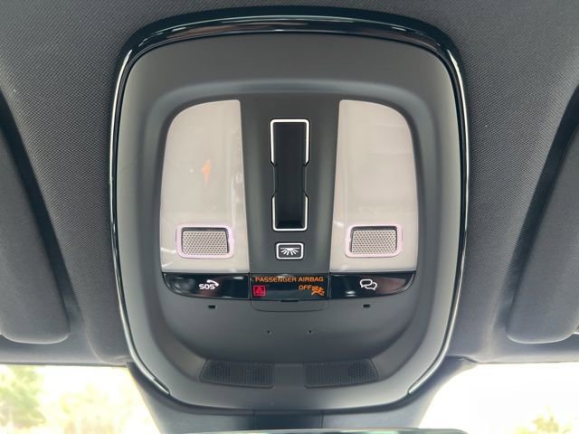 Certified 2024 Volvo XC60 T8 Plus w/ Protection Package Premier image 38