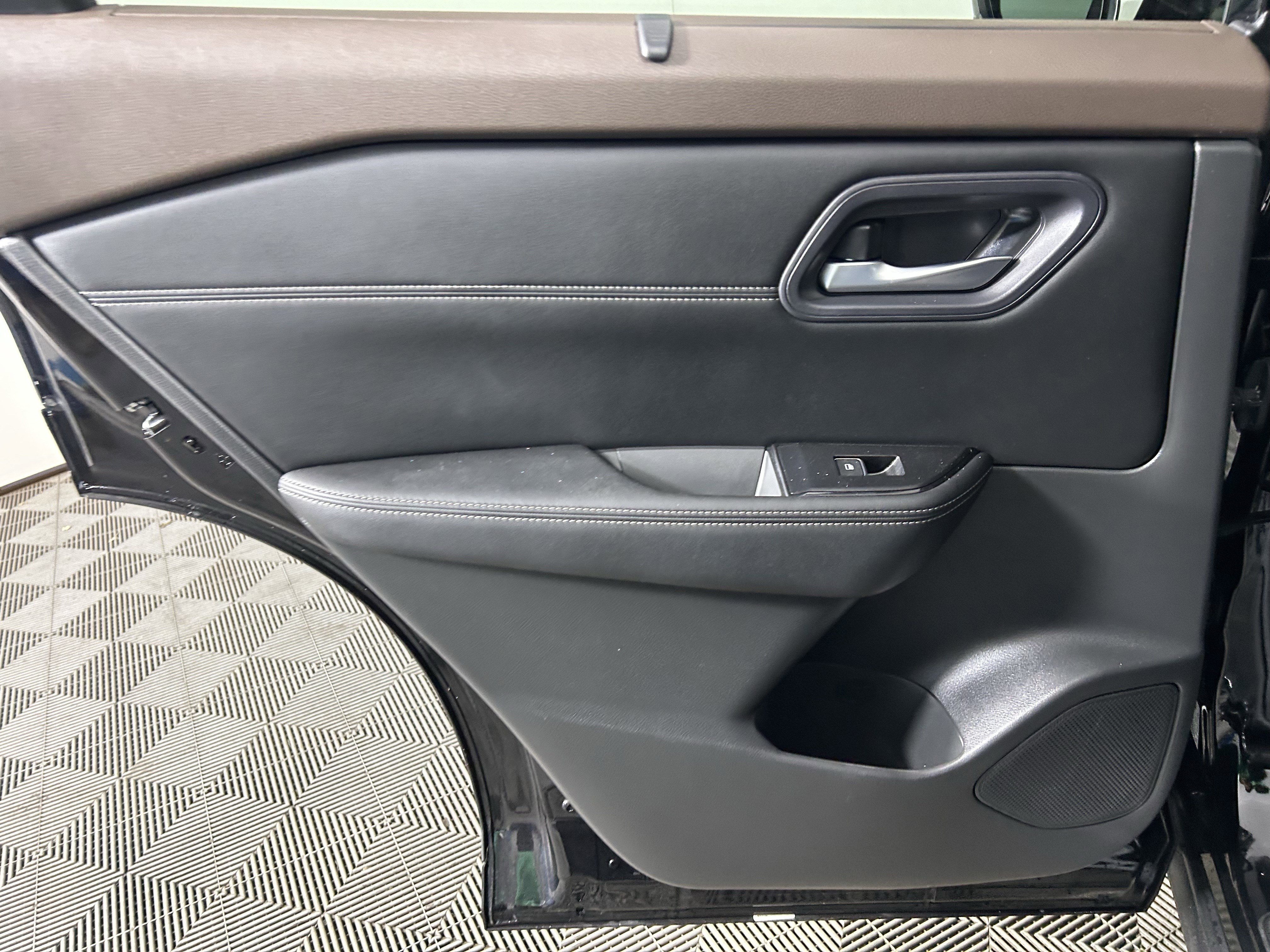 Certified 2023 Nissan Rogue SL w/ SL Premium Package image 31