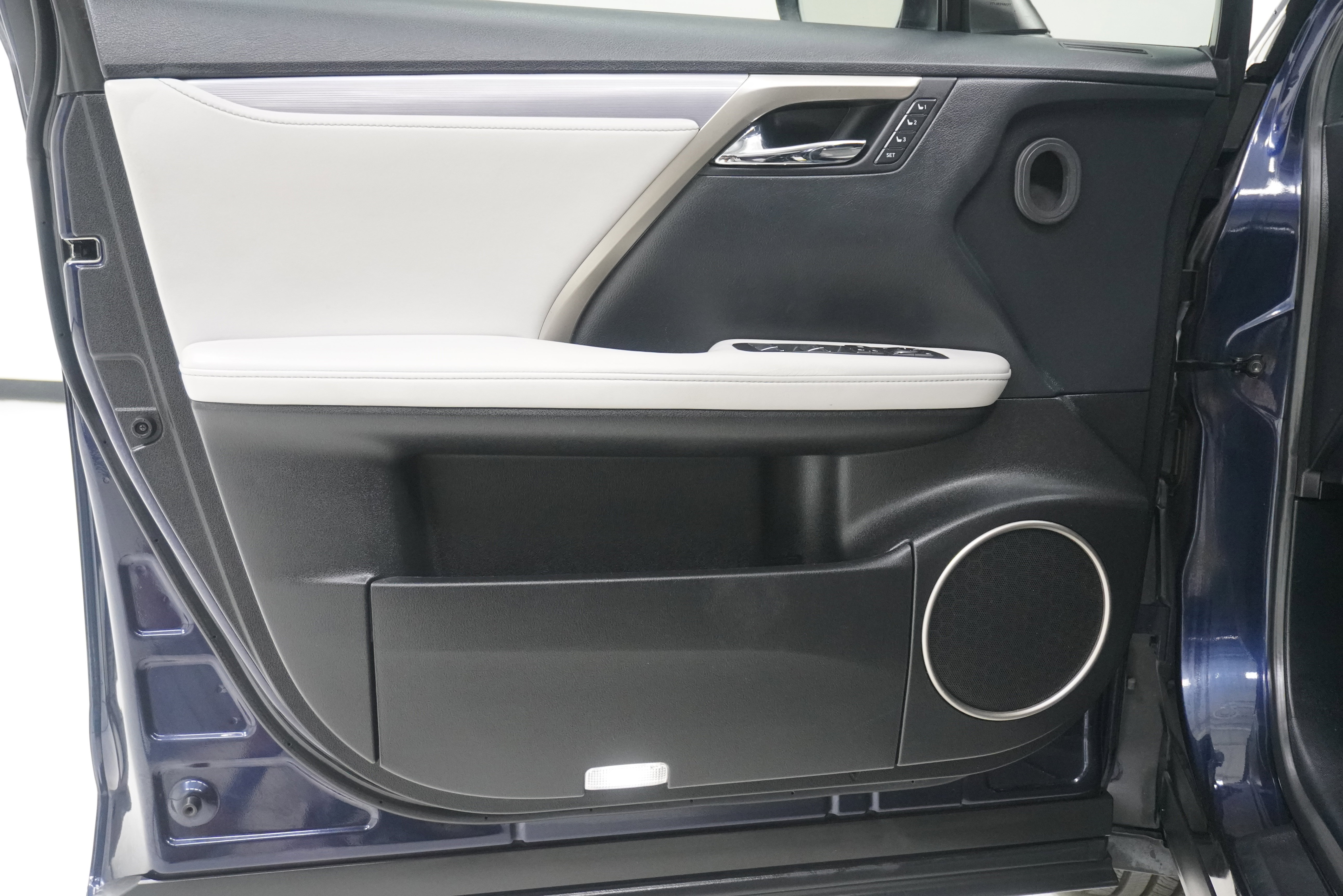 Used 2019 Lexus RX 450h F Sport w/ Navigation Package image 13