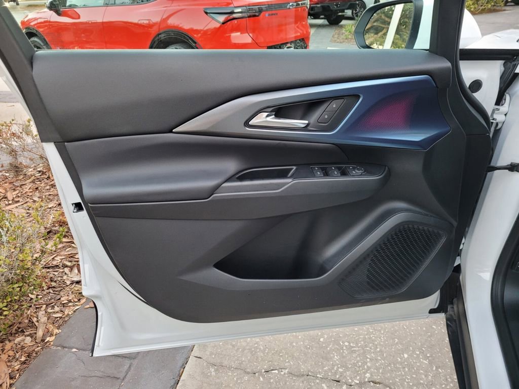 New 2026 Chevrolet Equinox EV LT FWD image 22