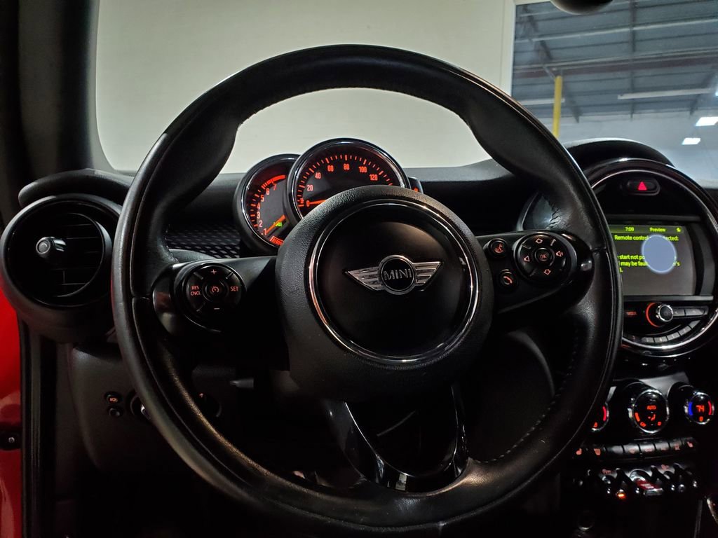 Used 2017 MINI Cooper S image 23