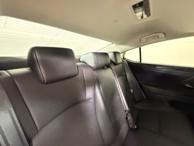 Used 2019 Lexus ES 350 w/ Accessory Package 2 FWD image 29