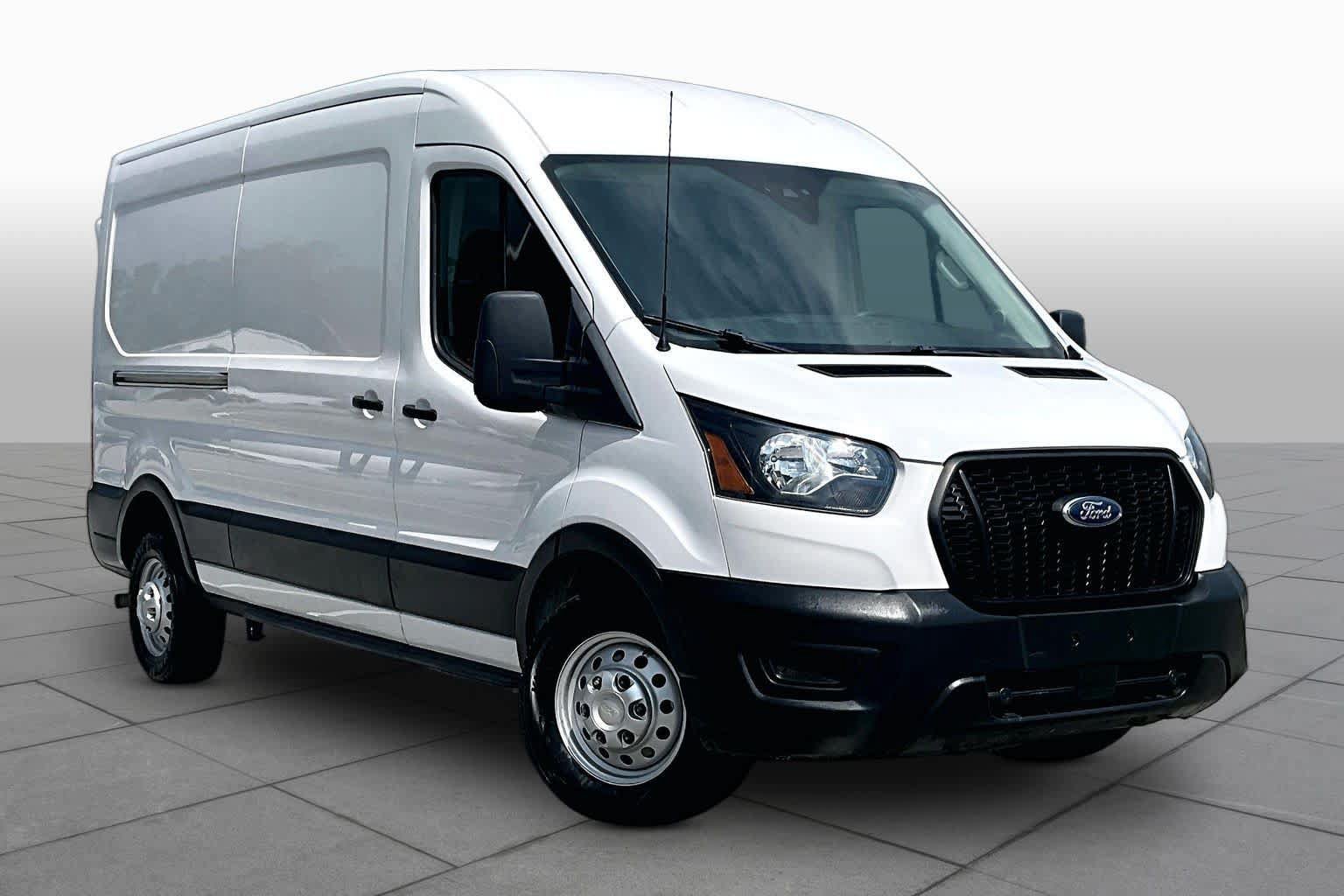 Used 2023 Ford Transit 250 Medium Roof AWD image 3