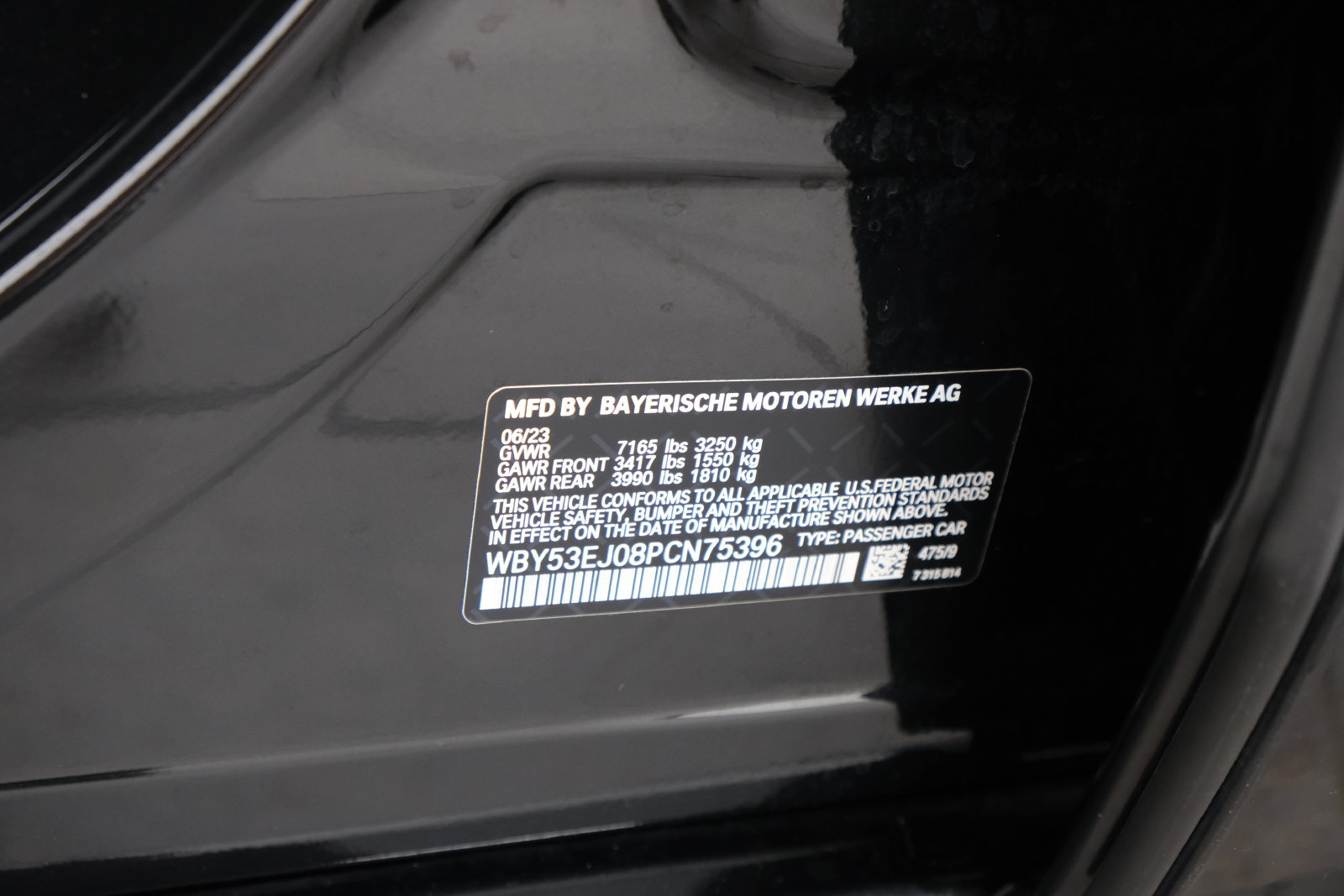 Used 2023 BMW i7 xDrive60 AWD/4WD image 33