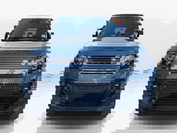 Used 2020 Land Rover Defender 110 SE image 8