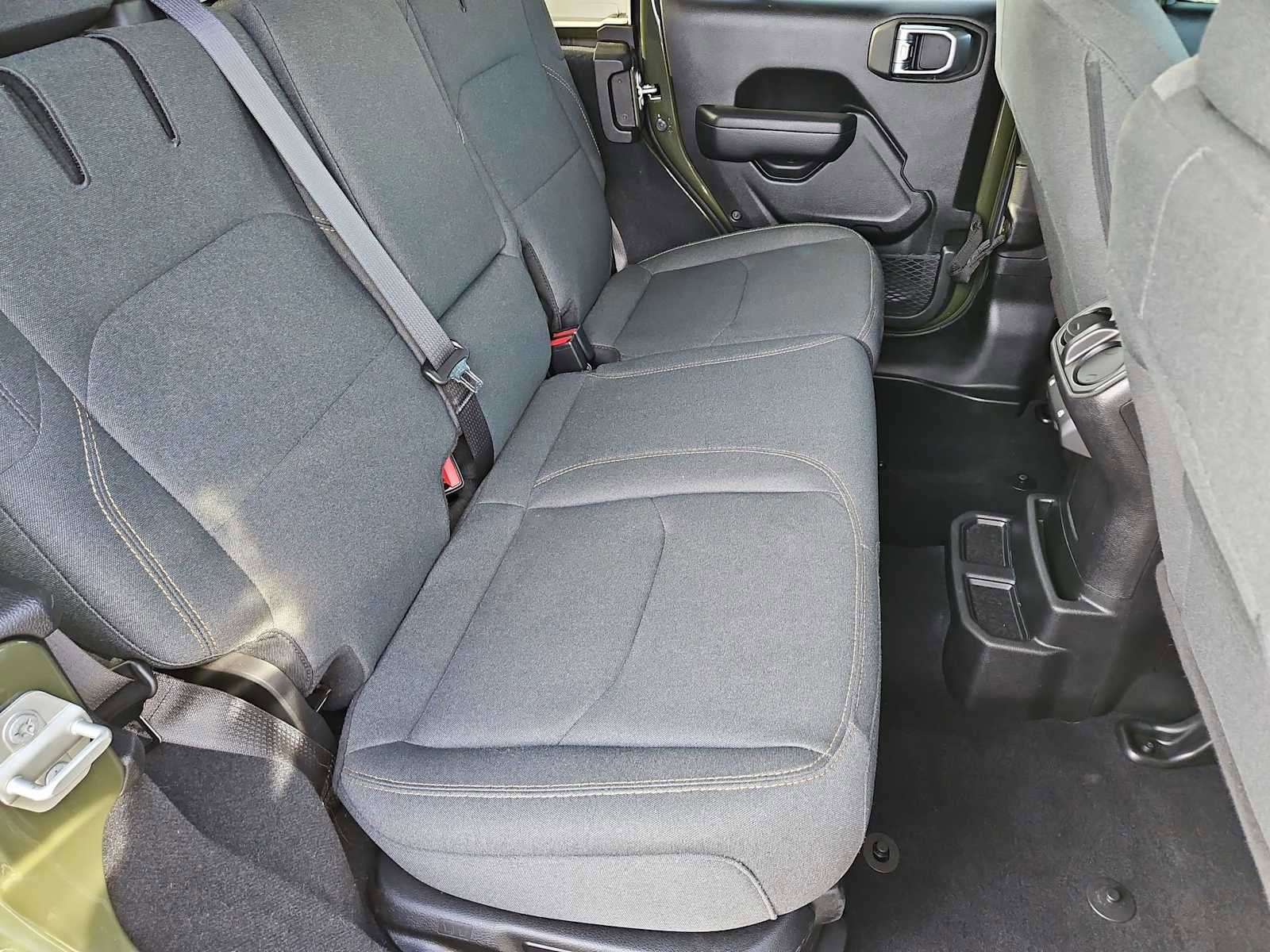 Used 2024 Jeep Wrangler Willys image 35