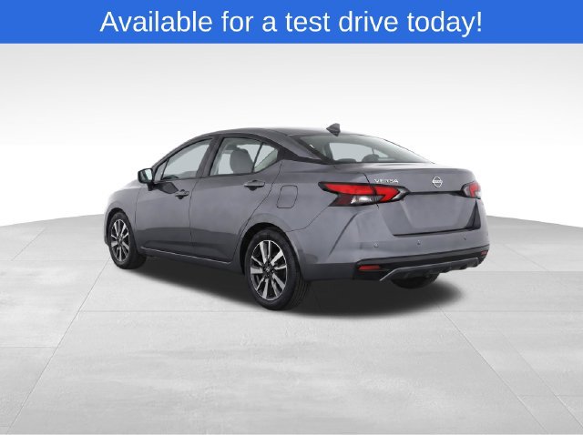 Used 2025 Nissan Versa SV FWD image 3