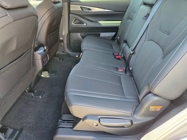New 2027 INFINITI QX60 Luxe FWD image 12