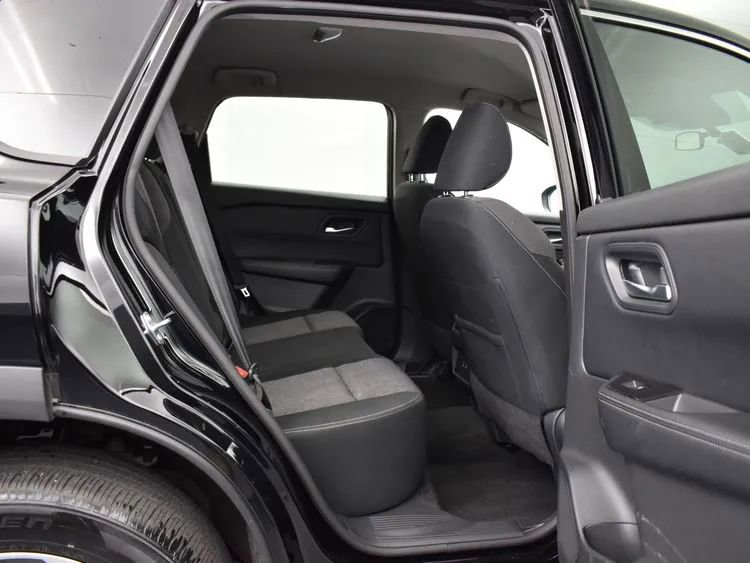 Used 2024 Nissan Rogue SV image 18