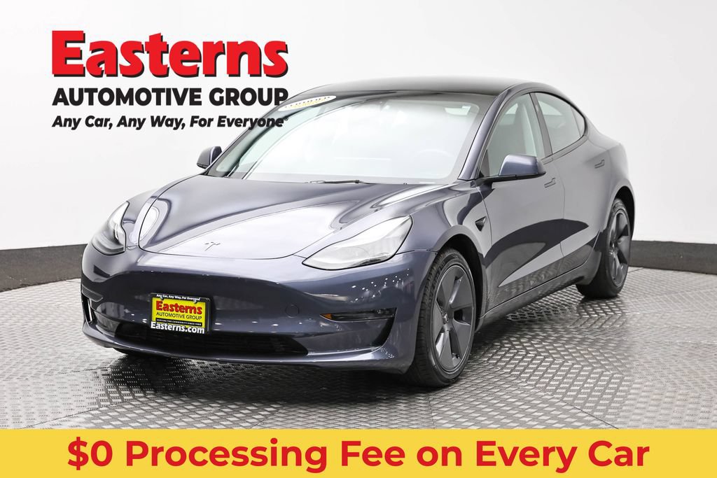 Used 2023 Tesla Model 3 Standard Range RWD image 1