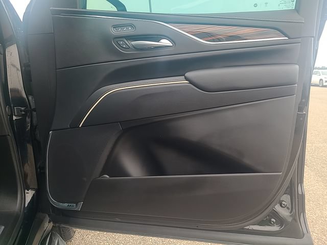 Used 2024 Cadillac Escalade Premium Luxury w/ LPO, Floor Liner Package AWD/4WD image 30