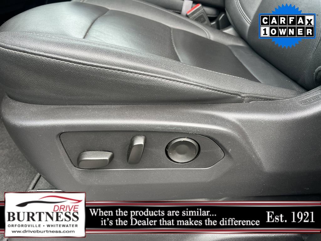 Certified 2025 GMC Sierra 1500 SLT image 6