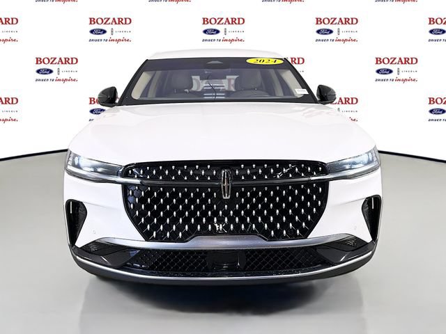 Certified 2024 Lincoln Nautilus Premier AWD/4WD image 2