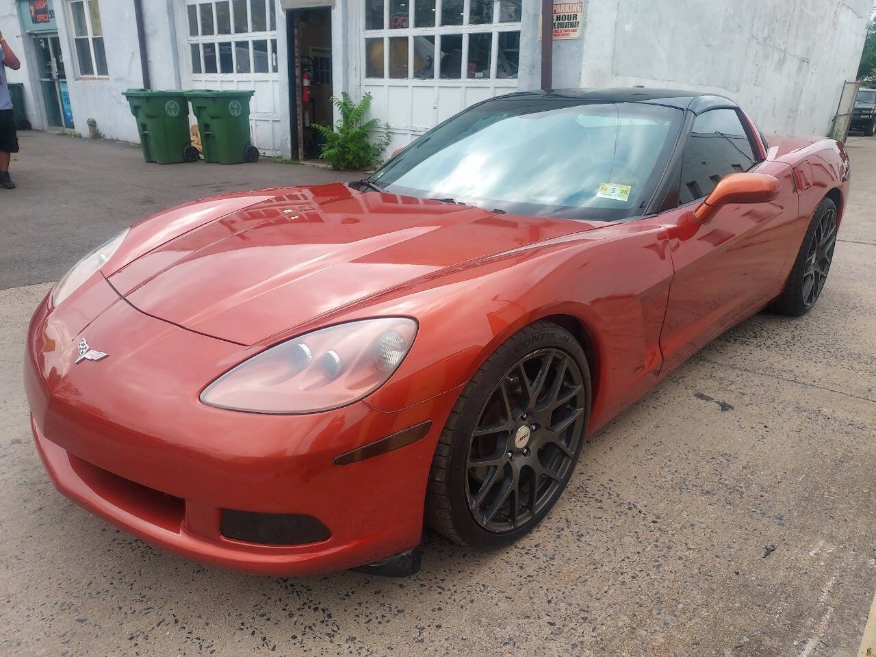 Used 2005 Chevrolet Corvette Coupe w/ Preferred Equipment Group RWD image 4