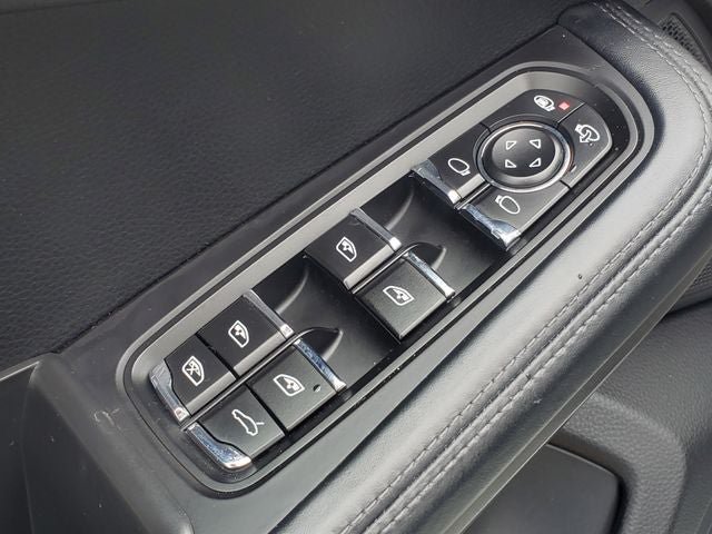 Used 2018 Porsche Macan Turbo AWD/4WD image 8