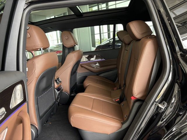Used 2025 Mercedes-Benz GLS 450 4MATIC image 26
