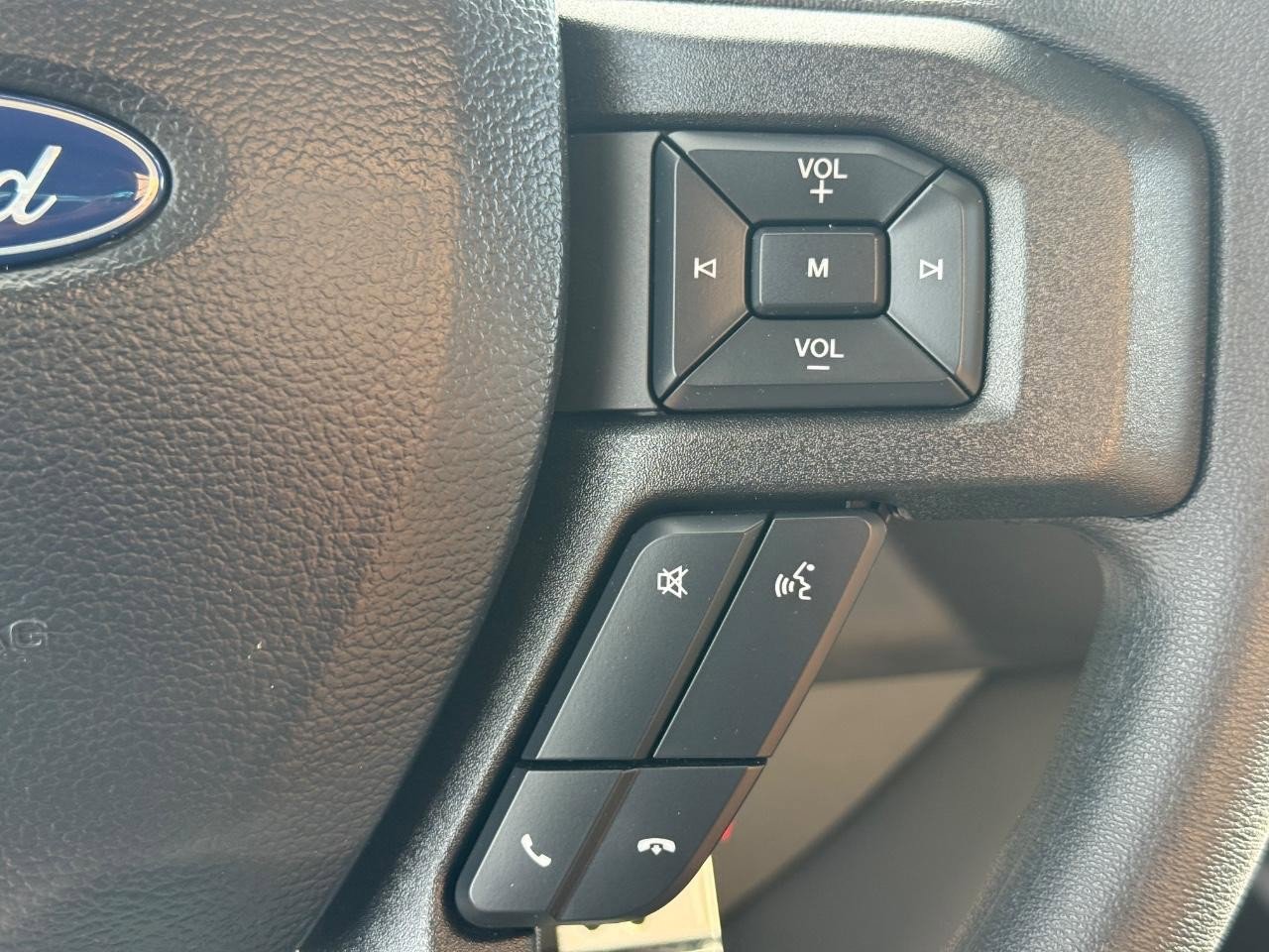 New 2026 Ford E-450 and Econoline 450 Super Duty w/ Power Equipment Group RWD image 12