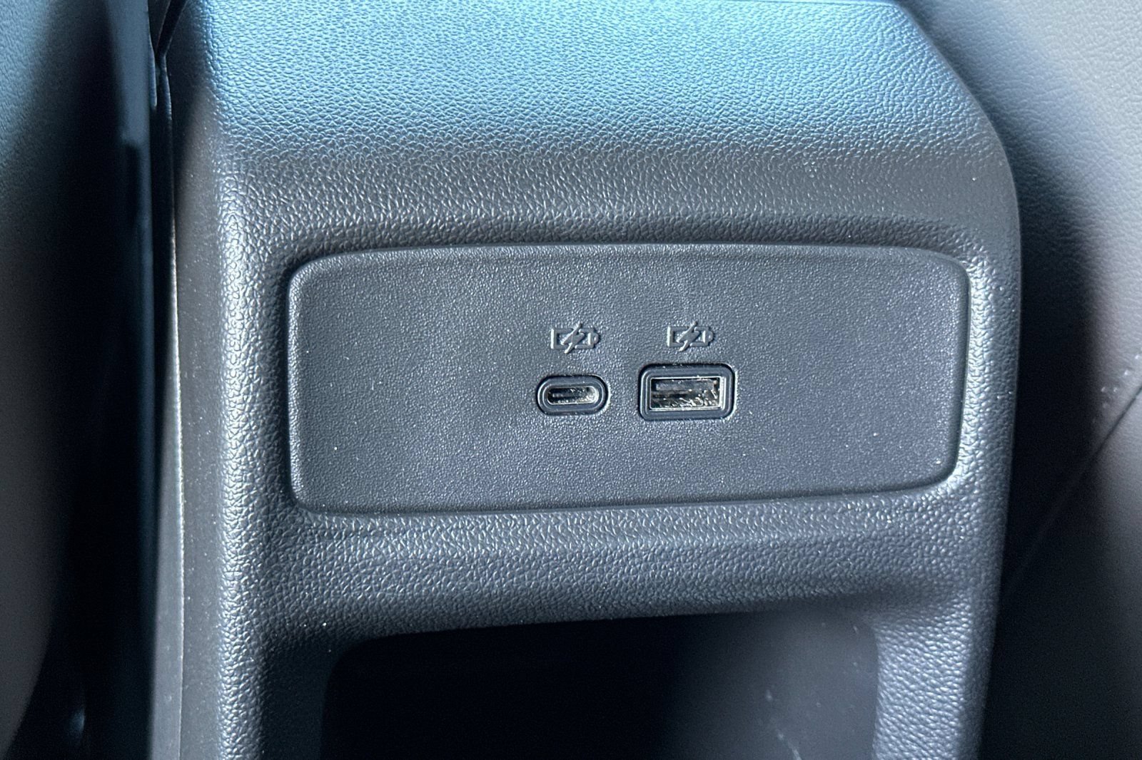 Used 2026 Chevrolet Trax ACTIV w/ Sunroof Package FWD image 40