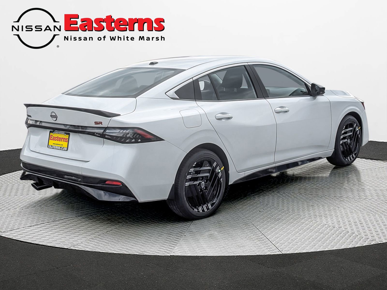 New 2026 Nissan Sentra SR w/ Floor Mat Package FWD image 6