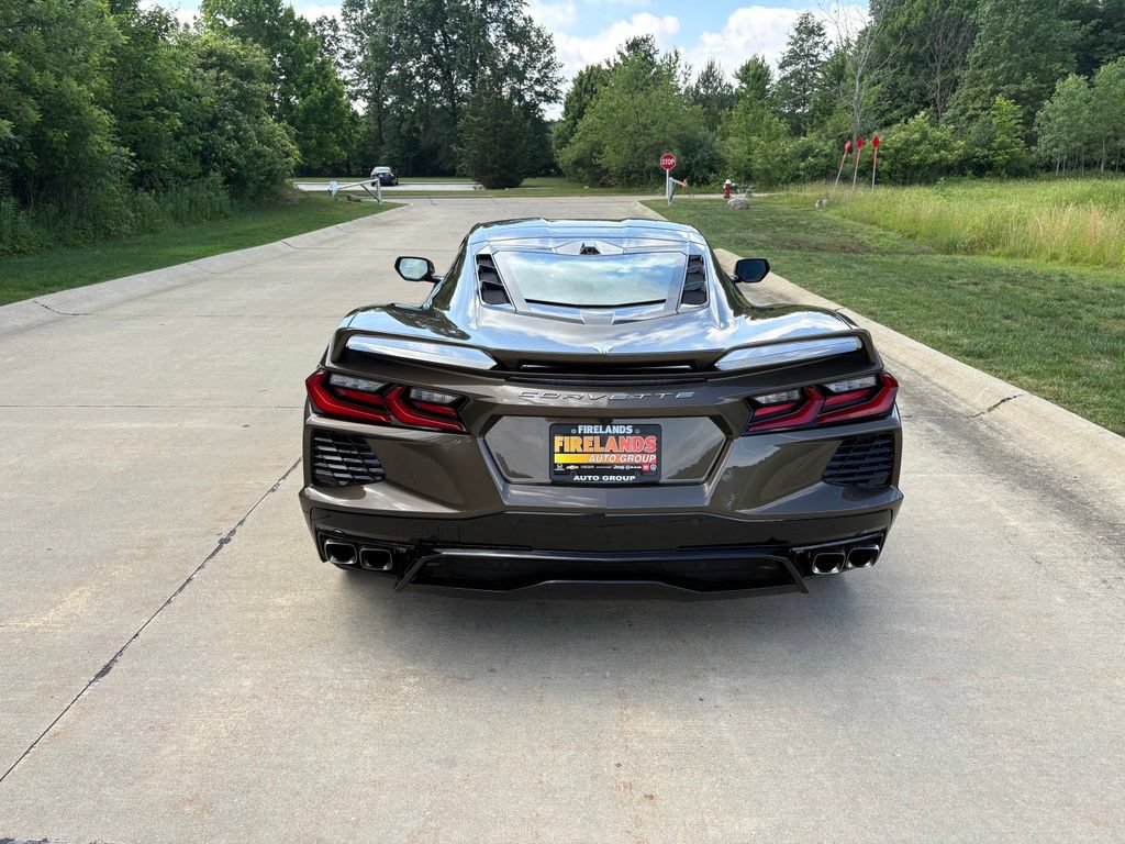Used 2021 Chevrolet Corvette Stingray Preferred Cpe w/ Z51 Performance Package RWD image 8